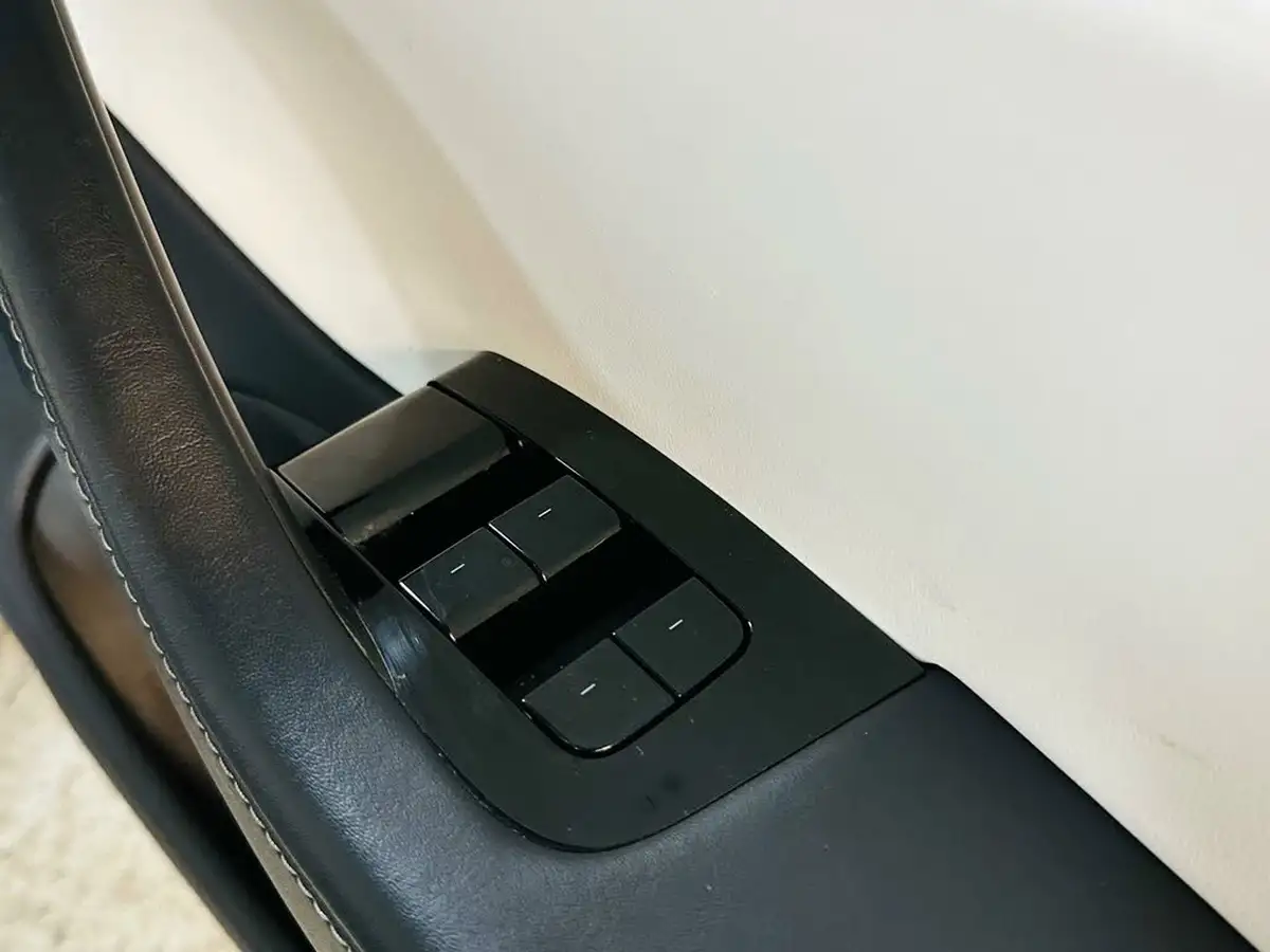 2019-tesla-model-3-e-4x4-performance-pack-big-46