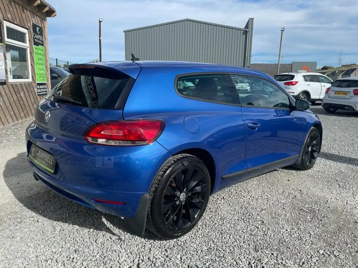 2011-volkswagen-scirocco-20td-gt-140ps-bluemotion-tech-big-4