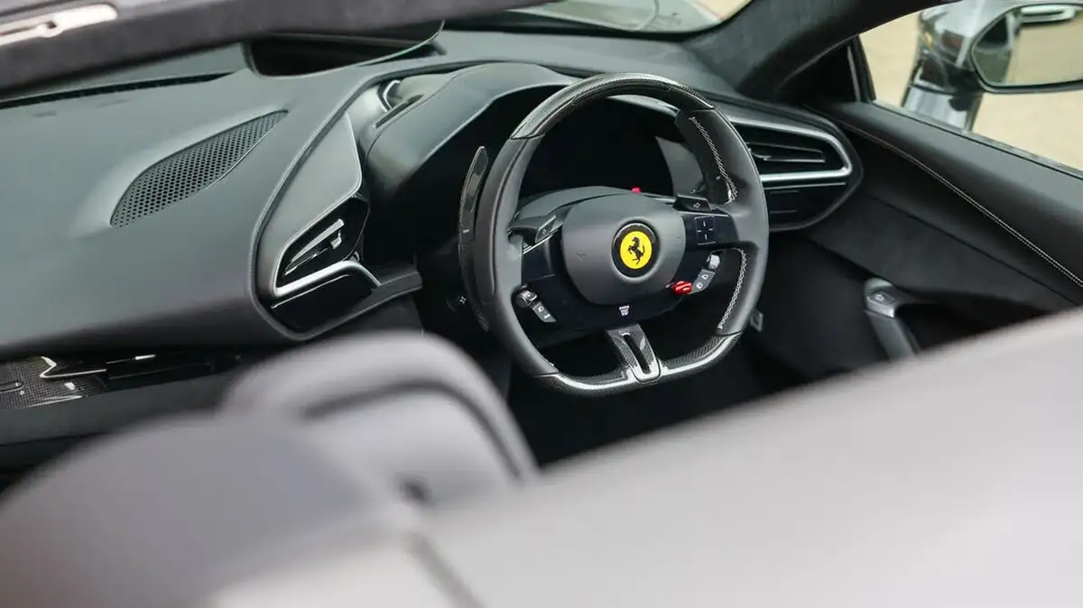 2023-ferrari-296-gts-big-16