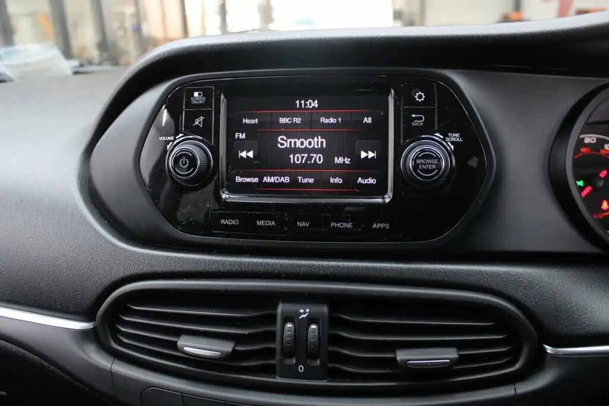2018-fiat-tipo-16multijet-ii-lounge-hatchback-big-25