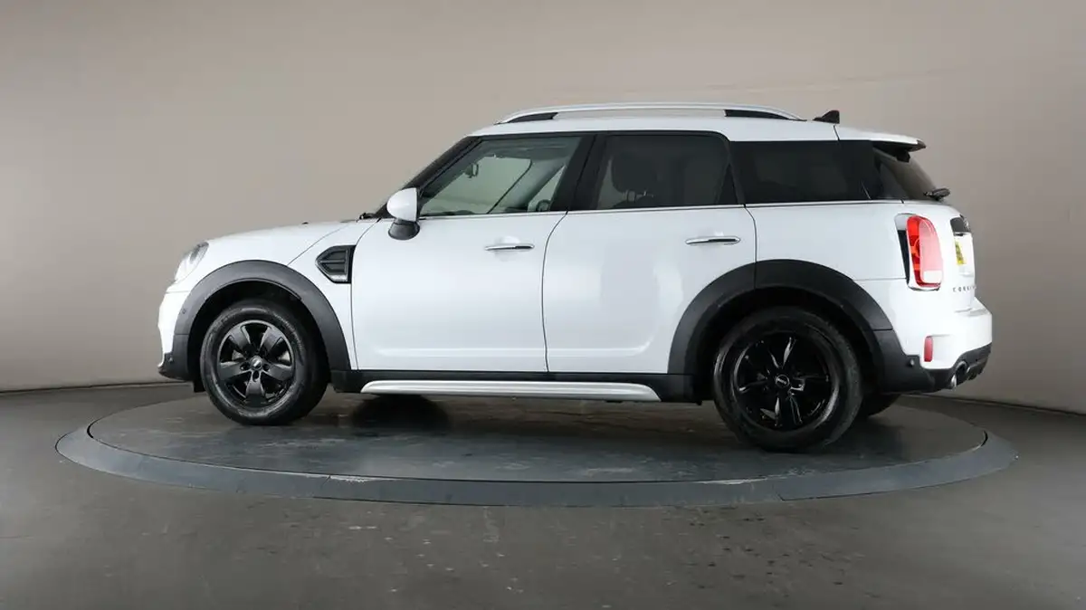2019-mini-countryman-20td-cooper-d-classic-auto-big-70