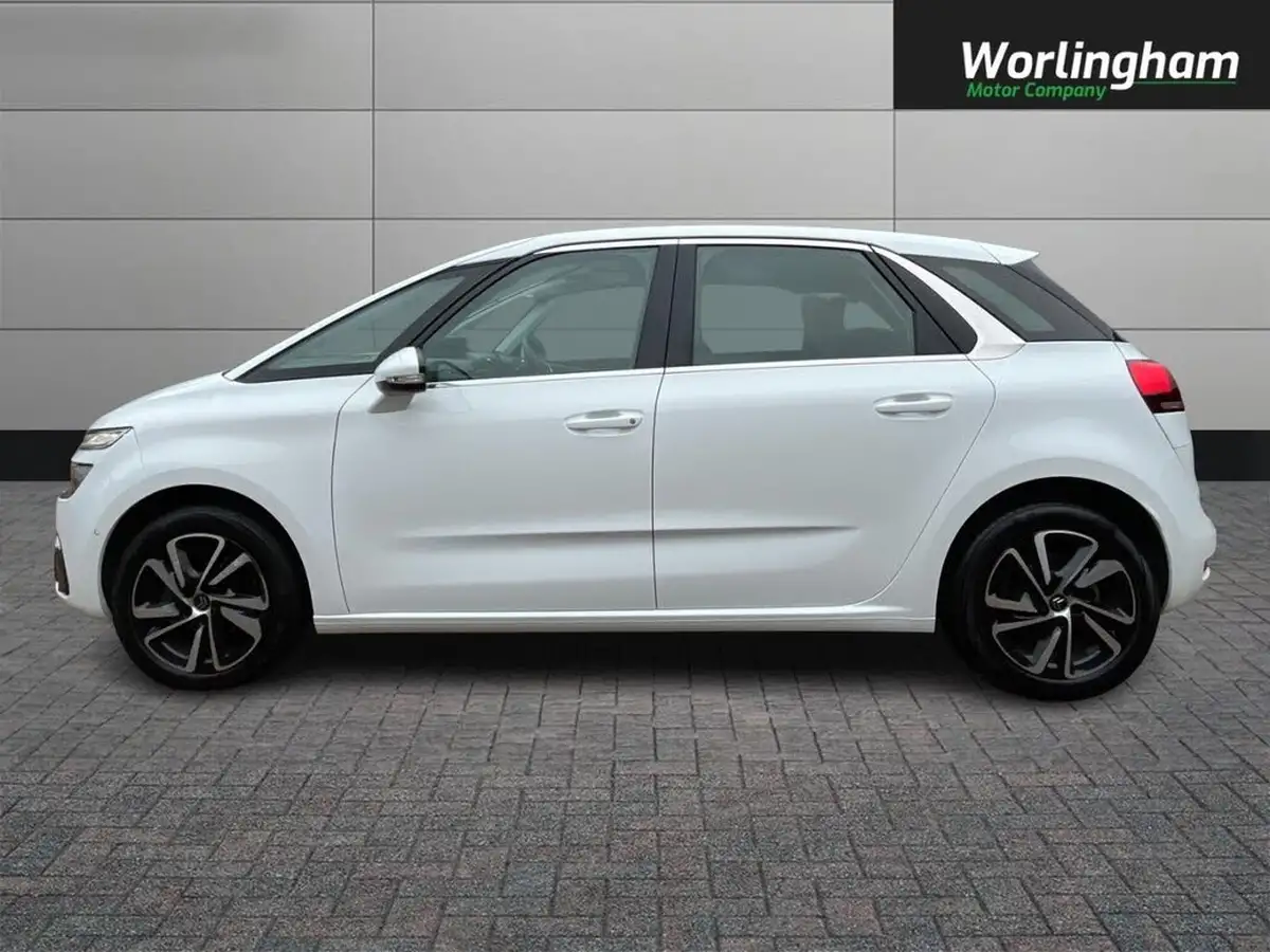 2017-citroen-c4-picasso-16bluehdi-feel-big-3
