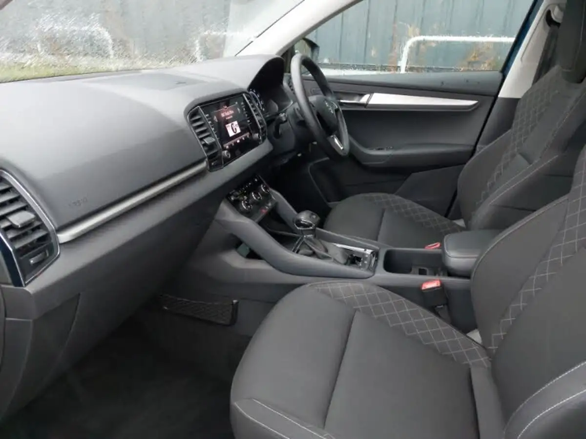 2019-skoda-karoq-15-tsi-se-dsg-big-4