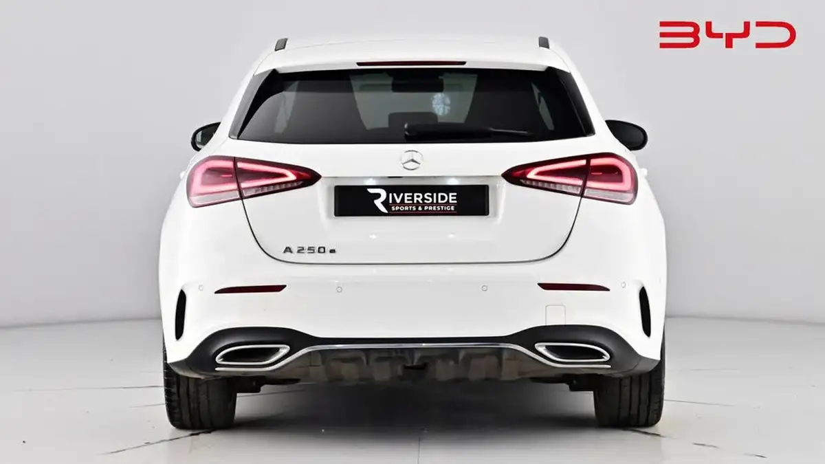 2021-mercedes-benz-a-class-13-a250e-amg-line-executive-hatchback-5d-big-11