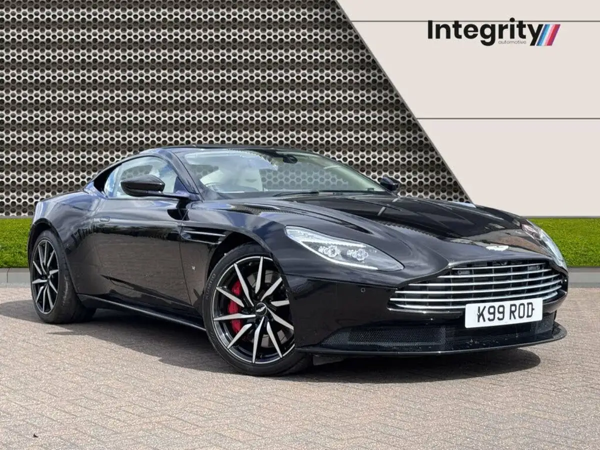 2017-aston-martin-db11-52-v12-launch-edition-big-0