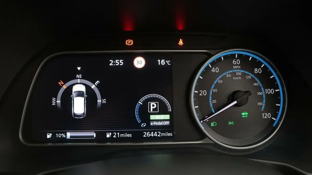2021-nissan-leaf-e-e-tekna-big-10