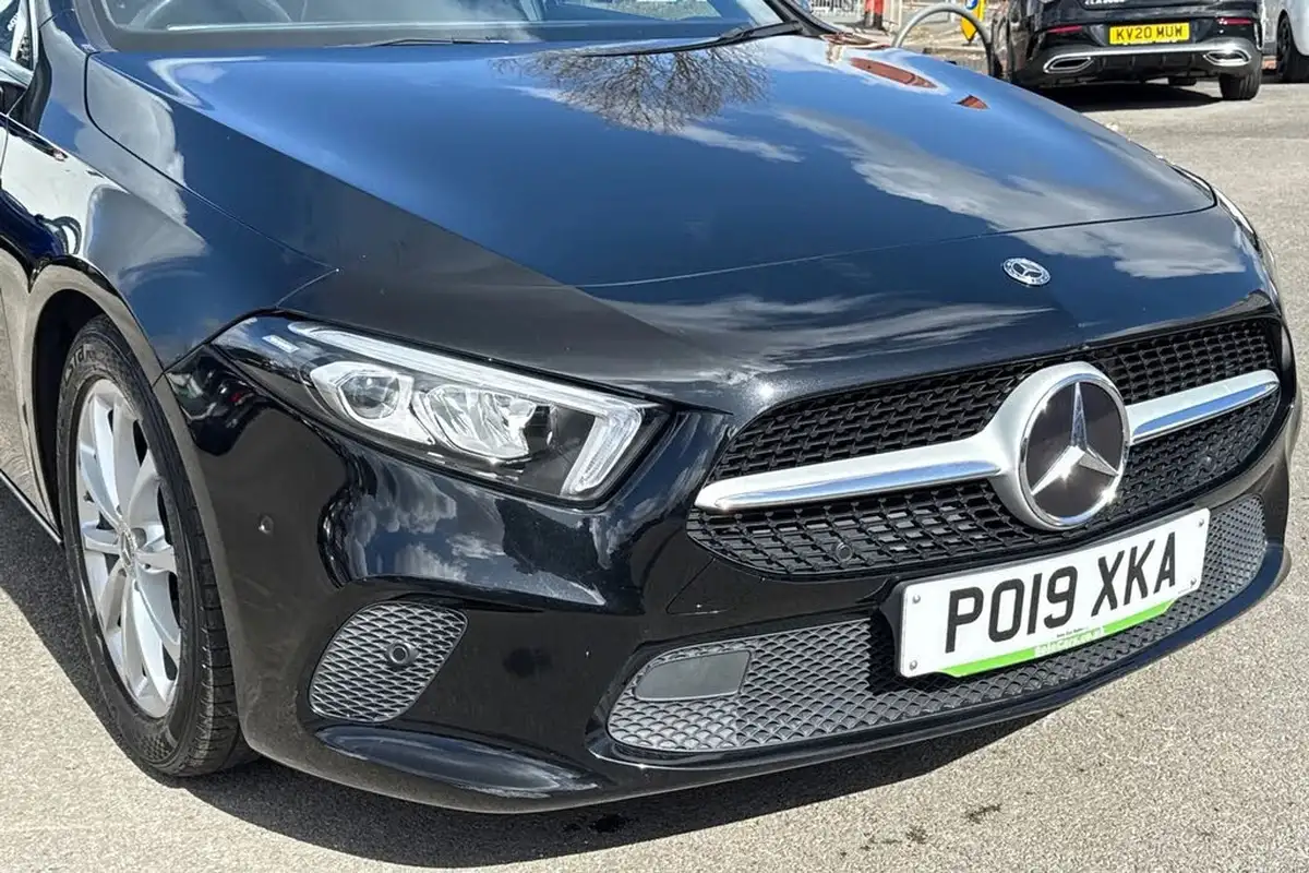 2019-mercedes-benz-a-class-13-a180-sport-executive-hatchback-5d-1332cc-7g-dct-big-16