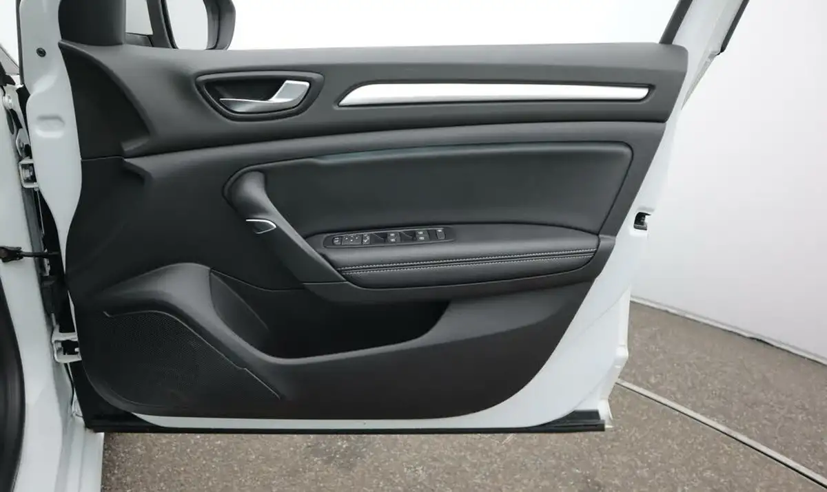 2021-renault-megane-15dci-iconic-sport-tourer-big-15