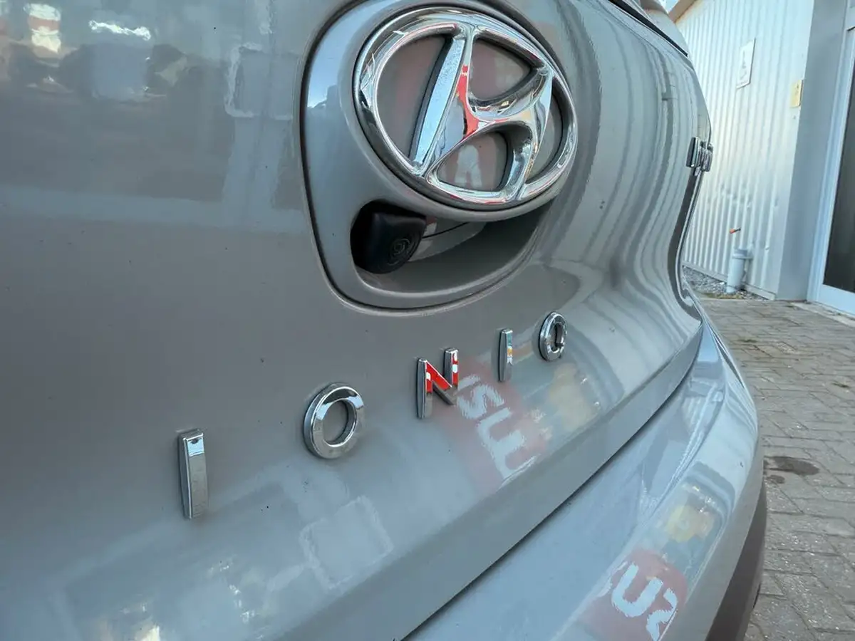 2021-hyundai-ioniq-16-gdi-premium-hybrid-big-15