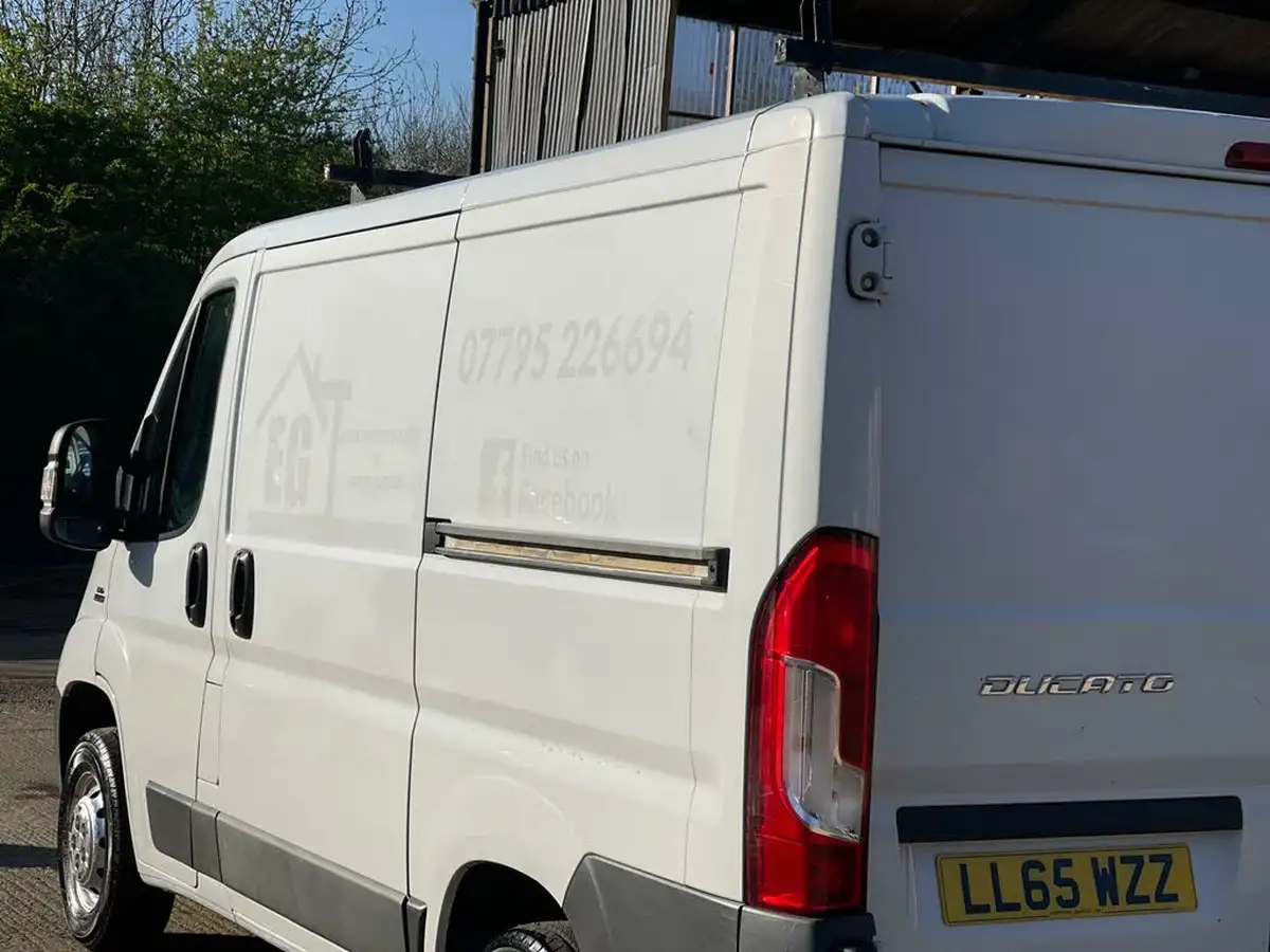 2015-fiat-ducato-23td-35-sh1-130-big-22