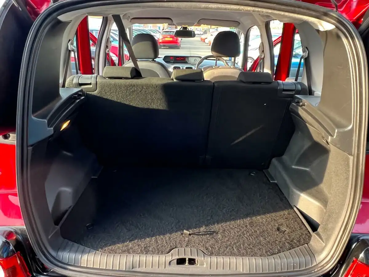 2013-citroen-c3-picasso-16-vtr-big-48