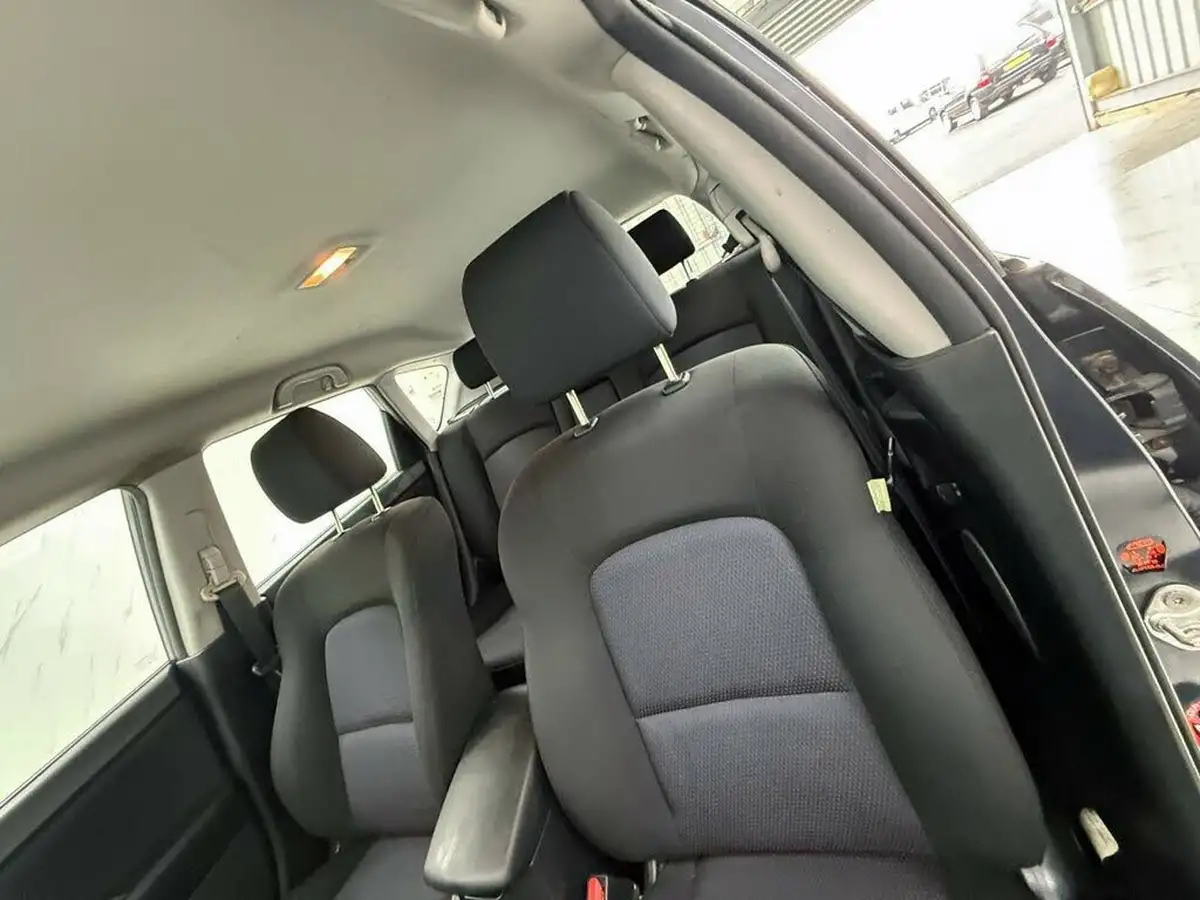 2007-mazda-mazda3-16-ts-hatchback-5d-big-12