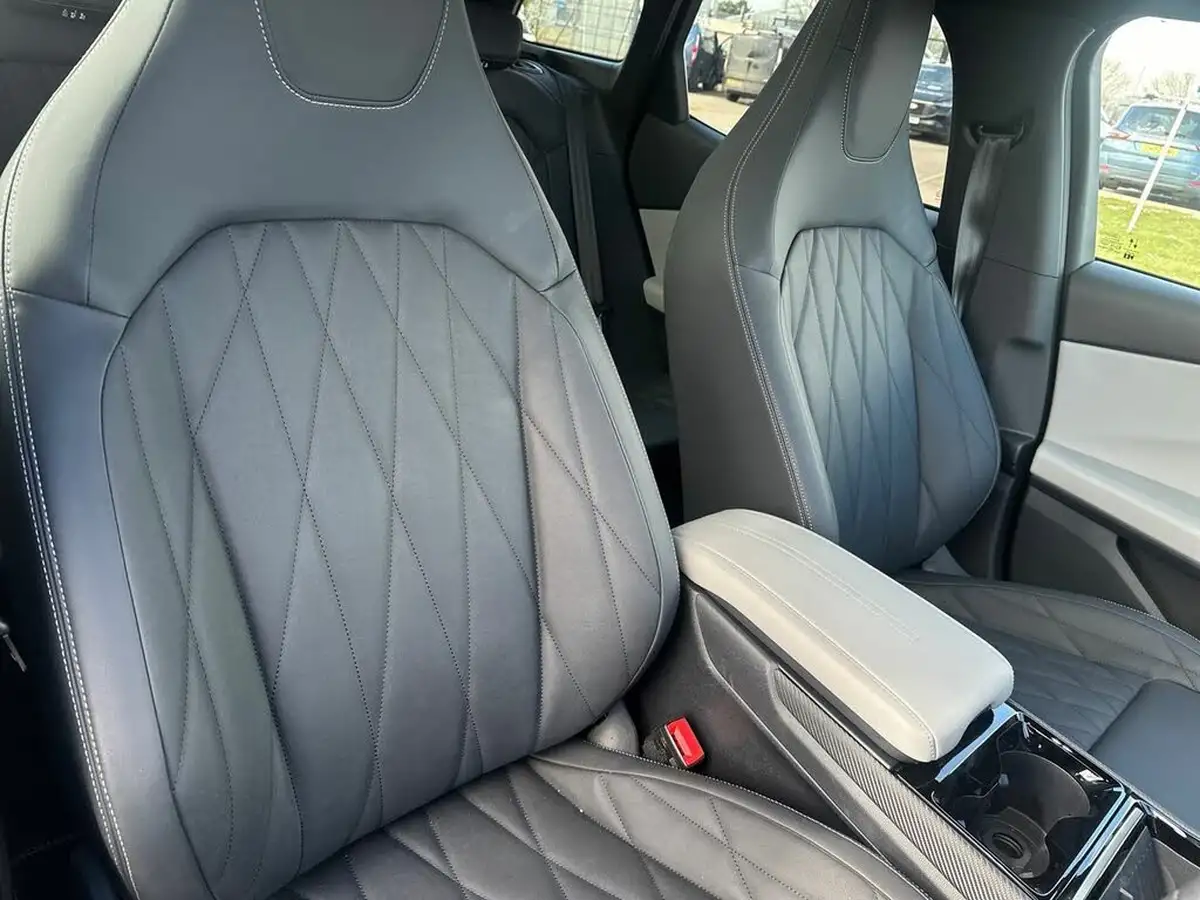 2024-ford-explorer-e-premium-286ps-77kwh-big-11