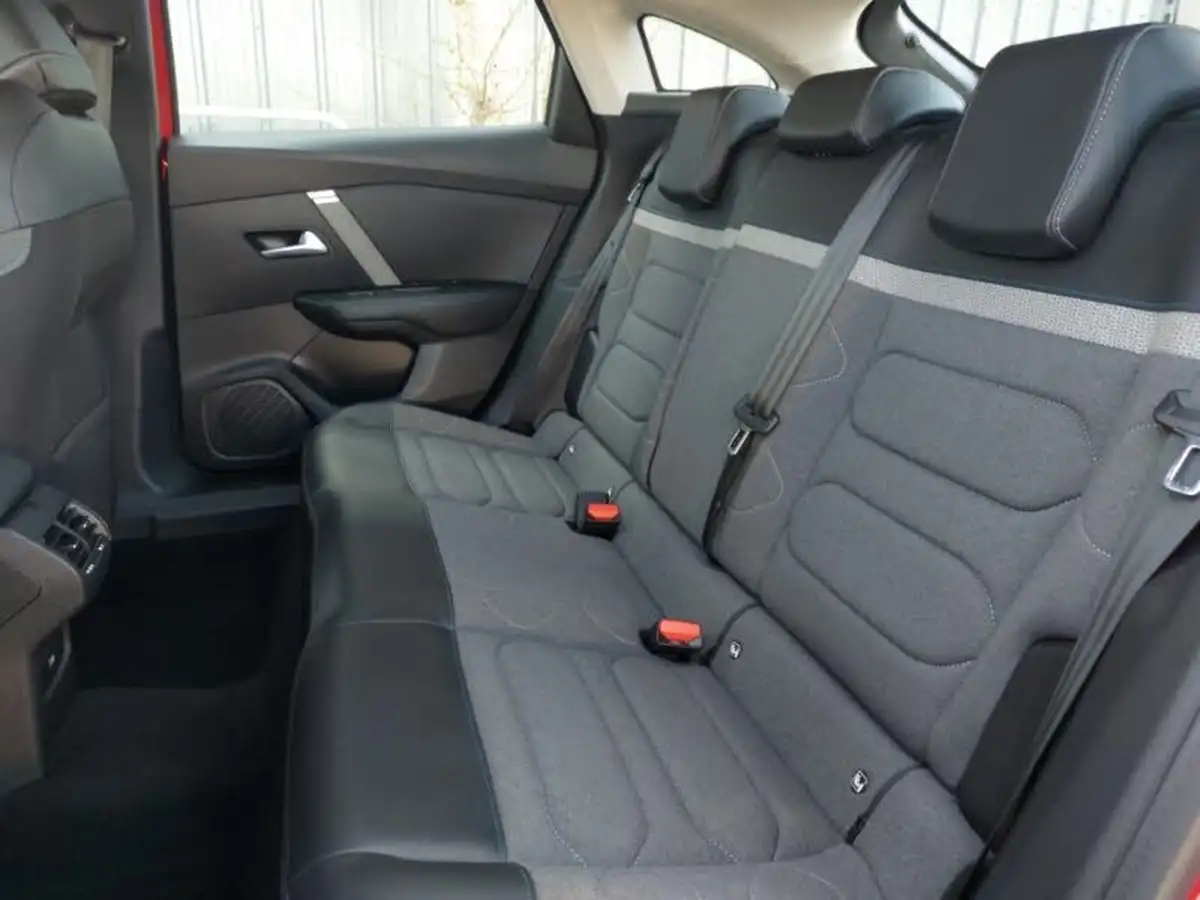 2022-citroen-c4-12-puretech-sense-plus-big-5
