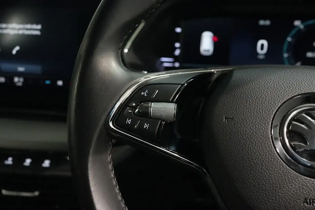 2020-skoda-octavia-15-tsi-se-technology-act-estate-big-23