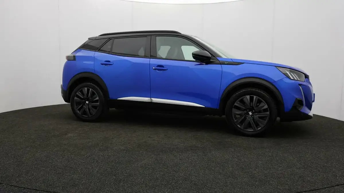 2021-peugeot-2008-suv-e-gt-premium-big-34