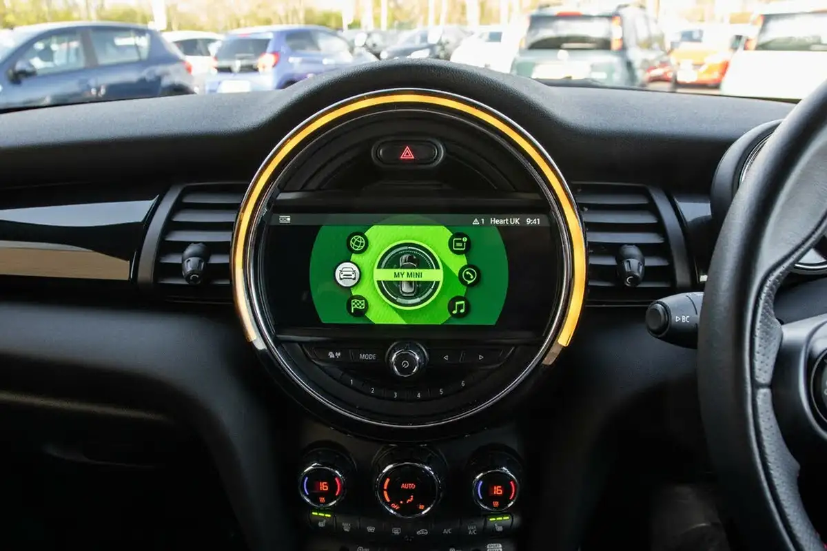 2018-mini-cooper-20-cooper-s-series-ii-ss-hatchback-3d-big-21