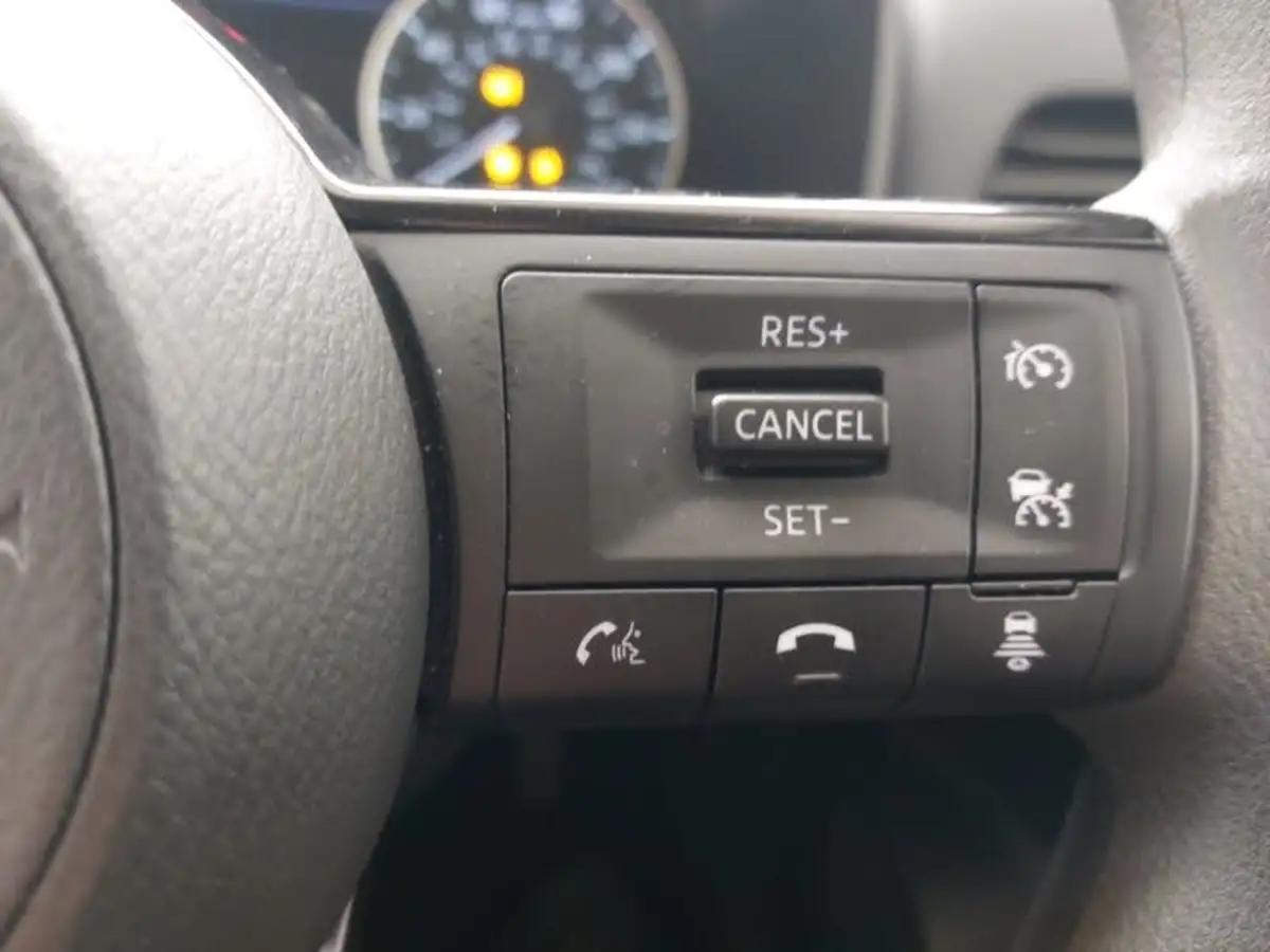 2021-nissan-qashqai-13-dig-t-visia-big-14