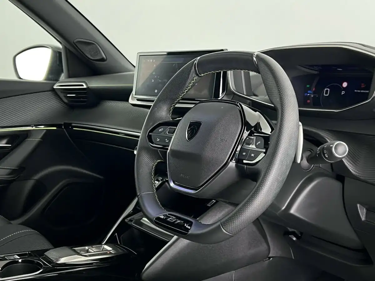 2023-peugeot-2008-suv-big-14
