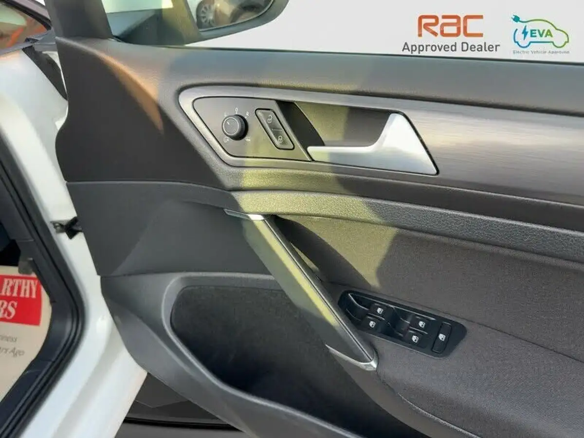 2019-volkswagen-golf-10-tsi-match-edition-estate-big-18