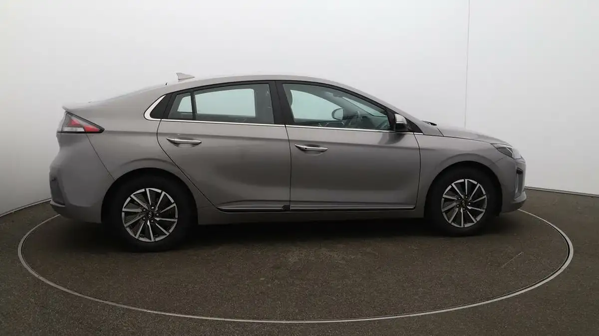 2022-hyundai-ioniq-e-premium-electric-big-8