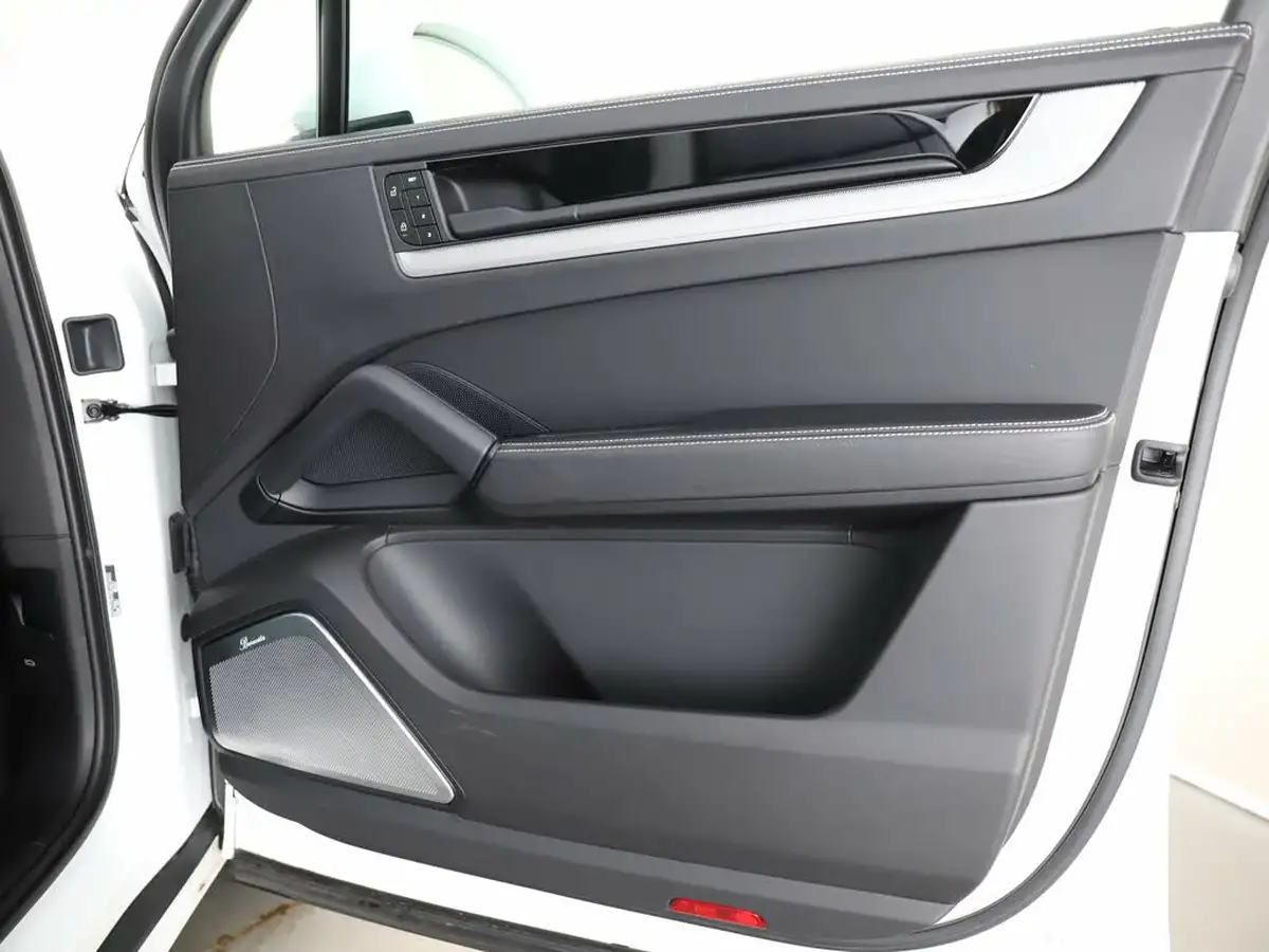 2024-porsche-cayenne-30-v6-e-hybrid-470ps-station-wagon-big-37