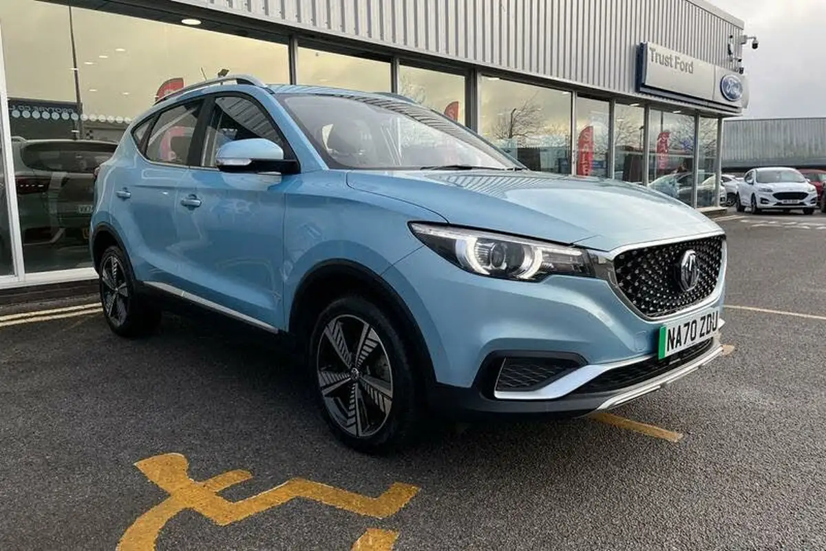2020-mg-zs-suv-e-exclusive-ev-big-34