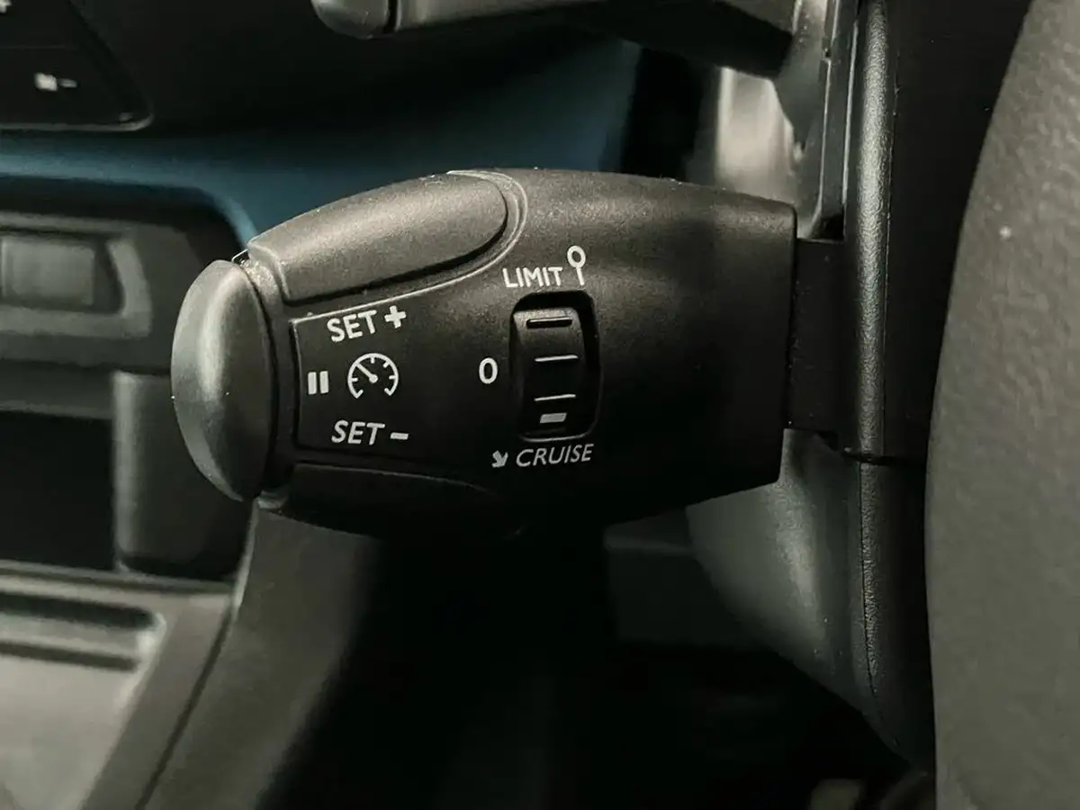 2020-peugeot-traveller-20-bluehdi-active-180ps-standardss-eat8-big-33