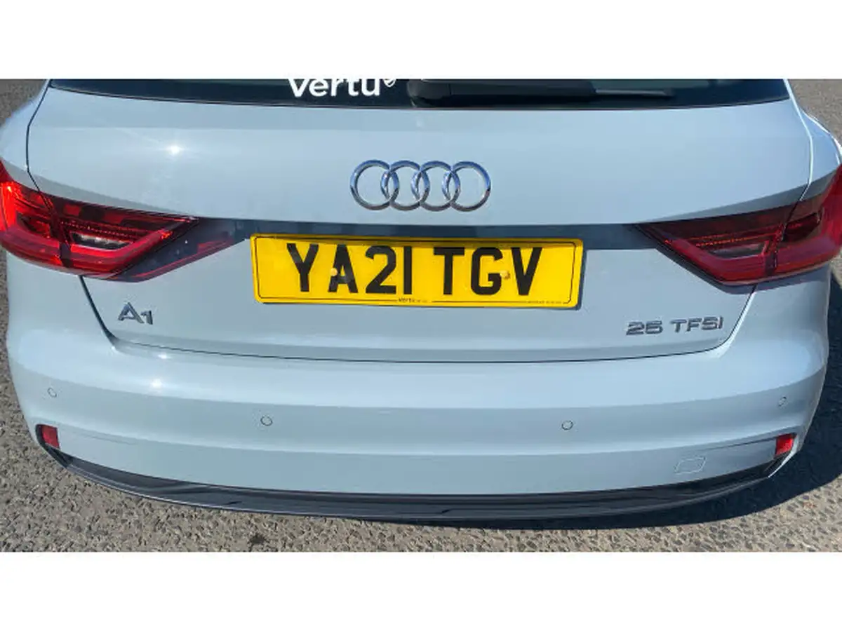 2021-audi-a1-10-25-tfsi-sport-big-49