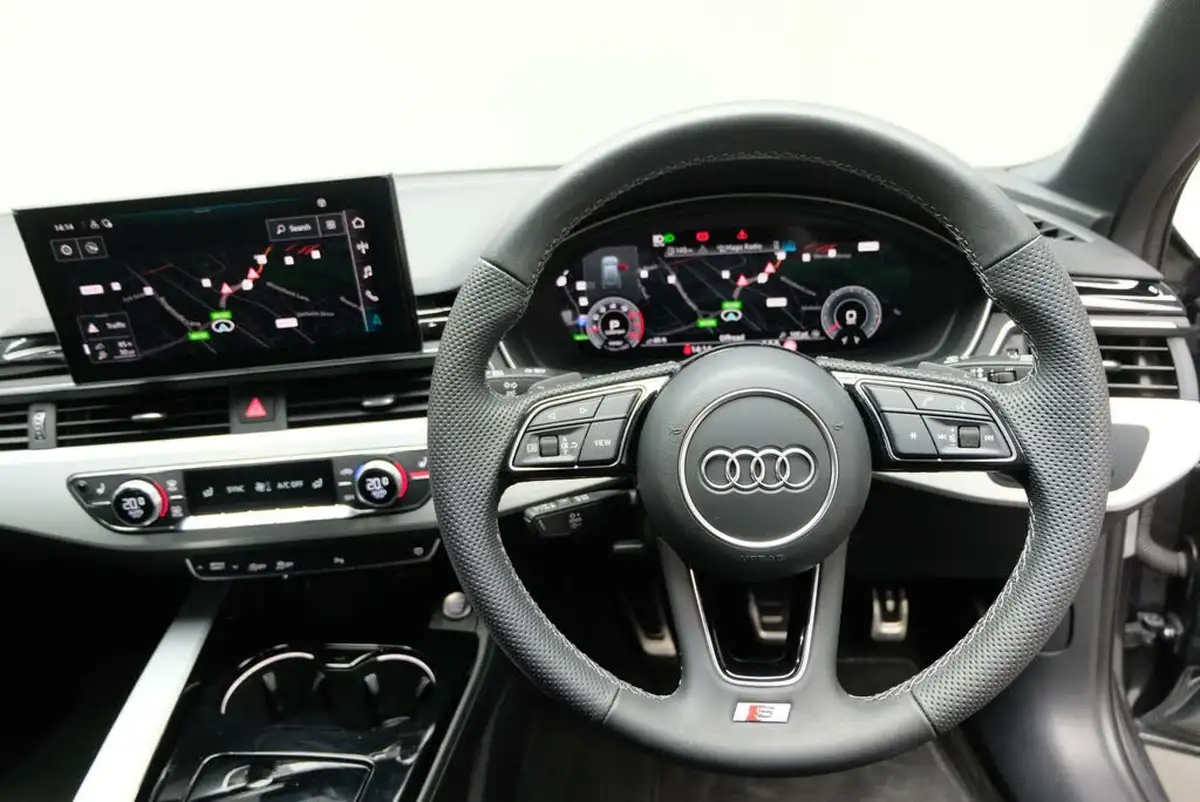 2024-audi-a4-avant-20-35-tfsi-s-line-big-8