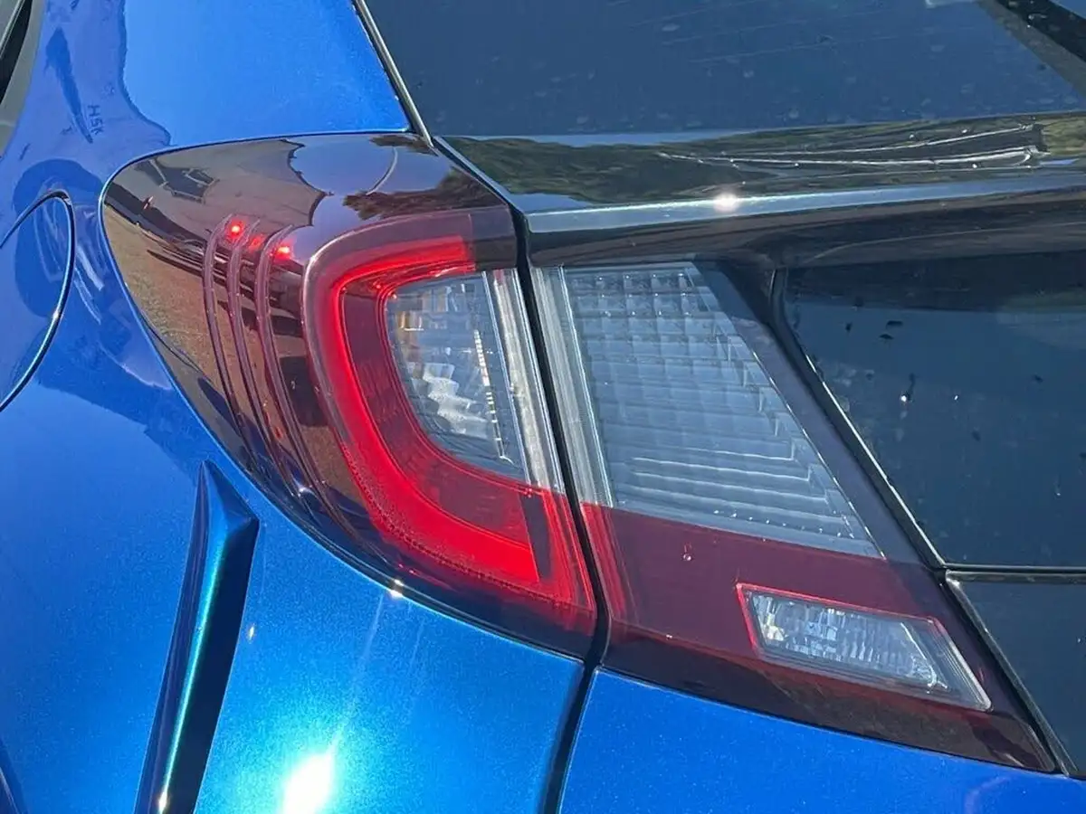 2016-honda-civic-18-i-vtec-se-plus-navi-ss-hatchback-big-17