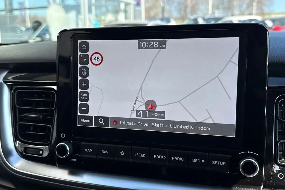 2022-kia-stonic-10-t-gdi-connect-big-16