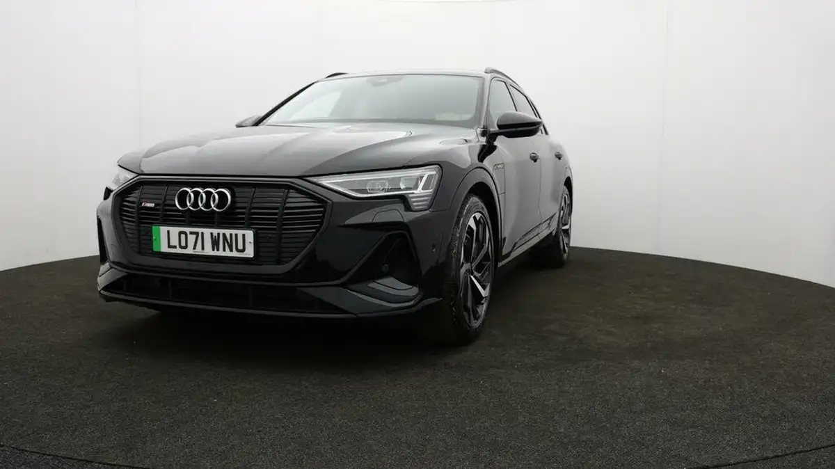 2022-audi-e-tron-55e-black-edition-station-wagon-big-50