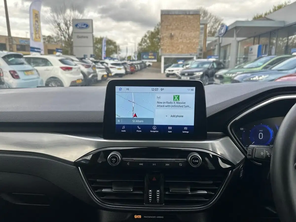 2022-ford-kuga-big-17