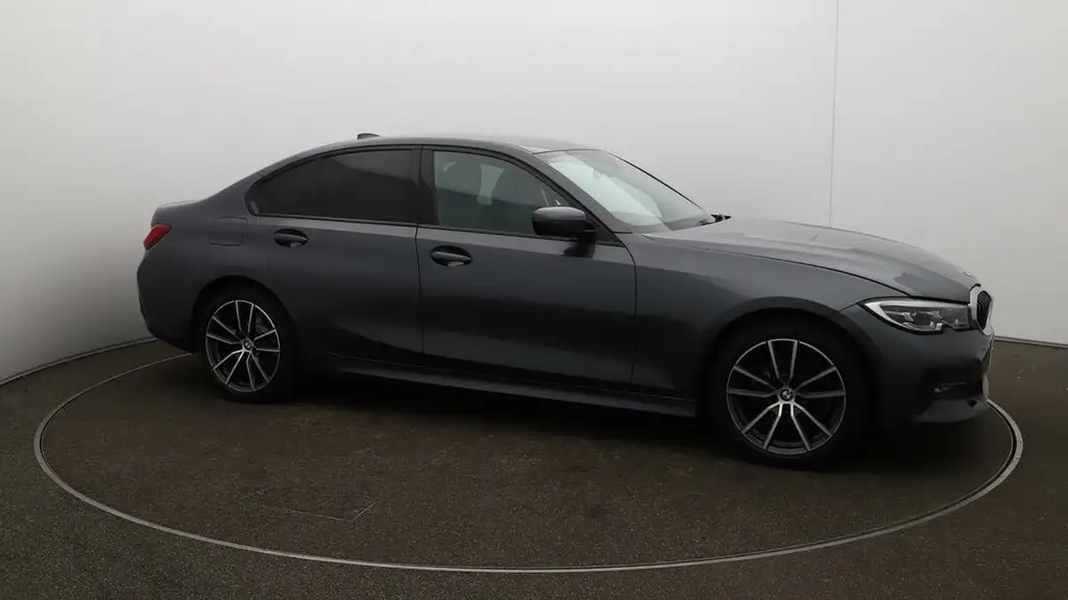 2020-bmw-3-series-big-37