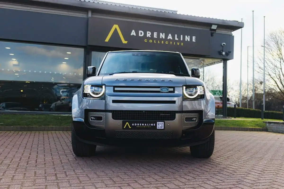 2021-land-rover-110-defender-20-p400e-x-dynamic-s-big-8