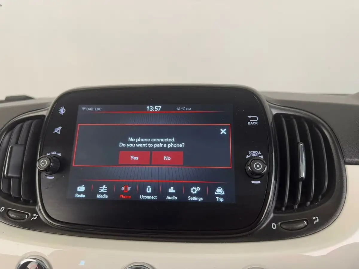 2021-fiat-500-10-lounge-big-37