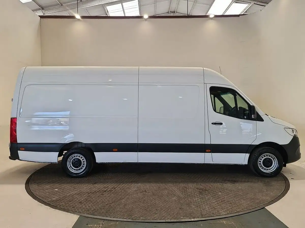 2021-mercedes-benz-sprinter-21cdi-314-l3h2-progressive-panel-big-22
