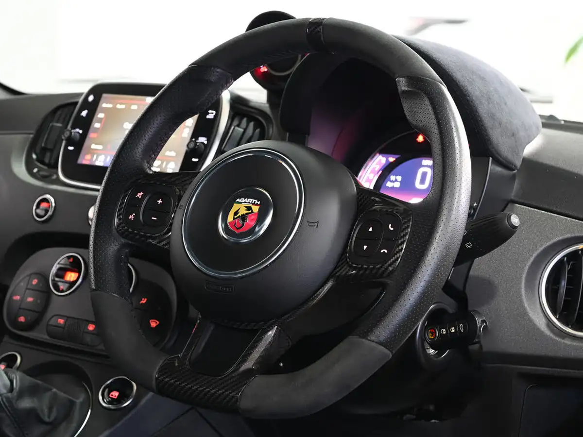 2021-abarth-595-14-tjet-competizione-big-7
