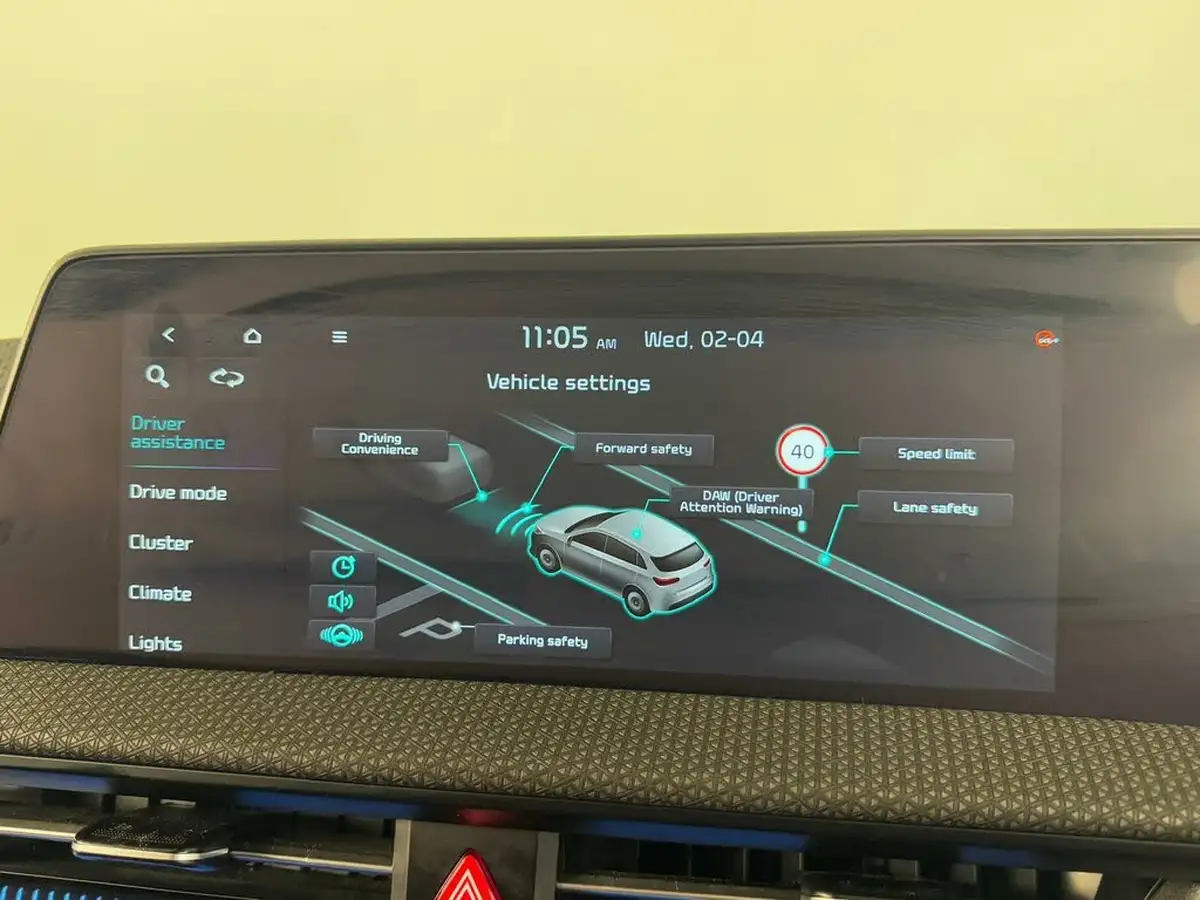 2023-kia-ev6-e-air-big-57