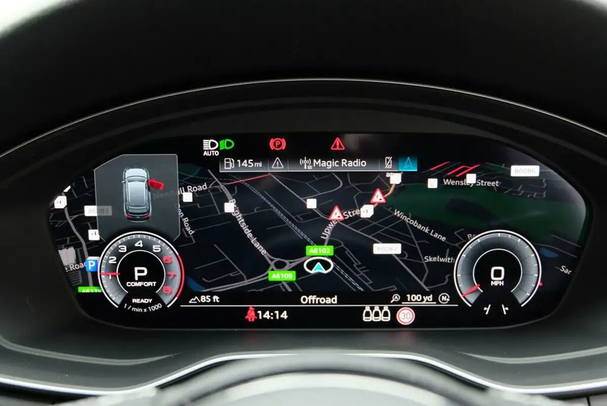 2024-audi-a4-avant-20-35-tfsi-s-line-big-32
