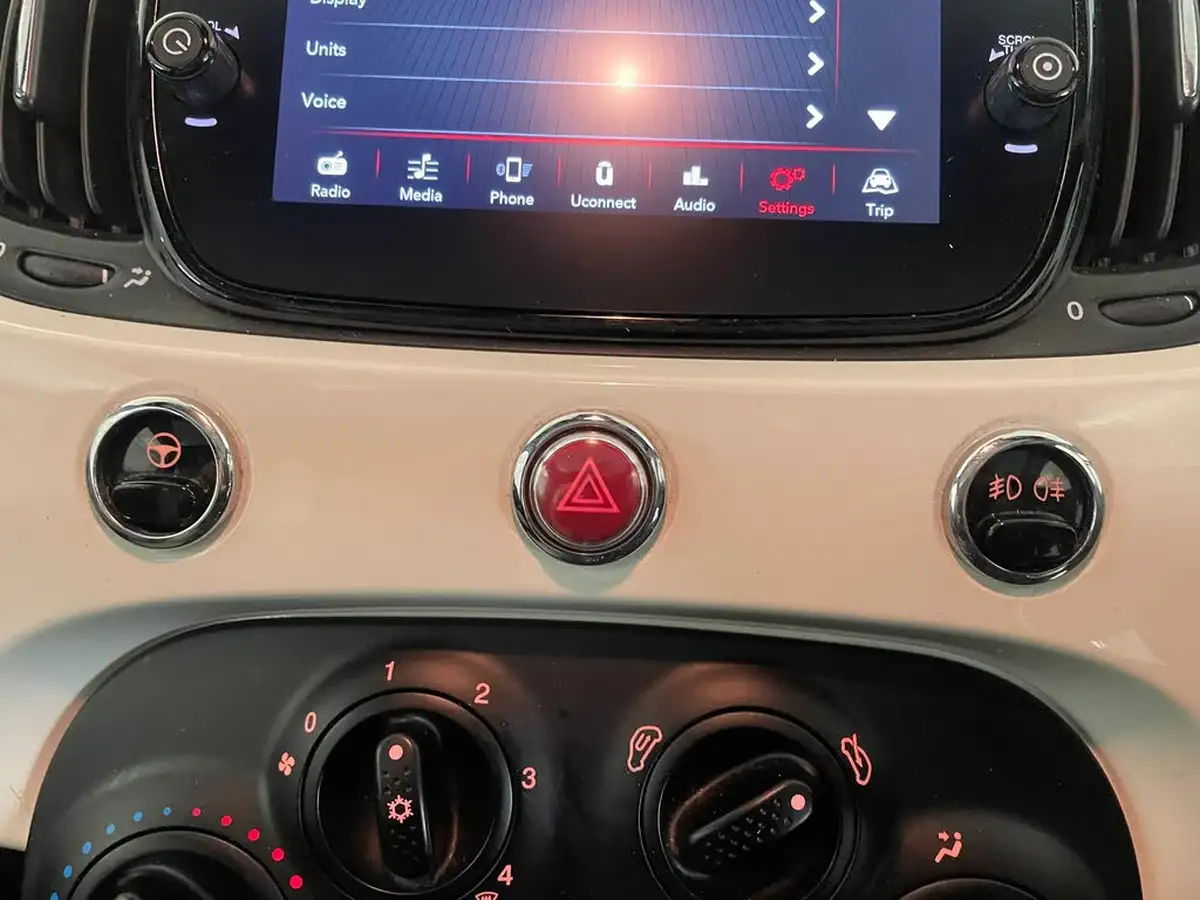 2022-fiat-500-10-dolcevita-big-26