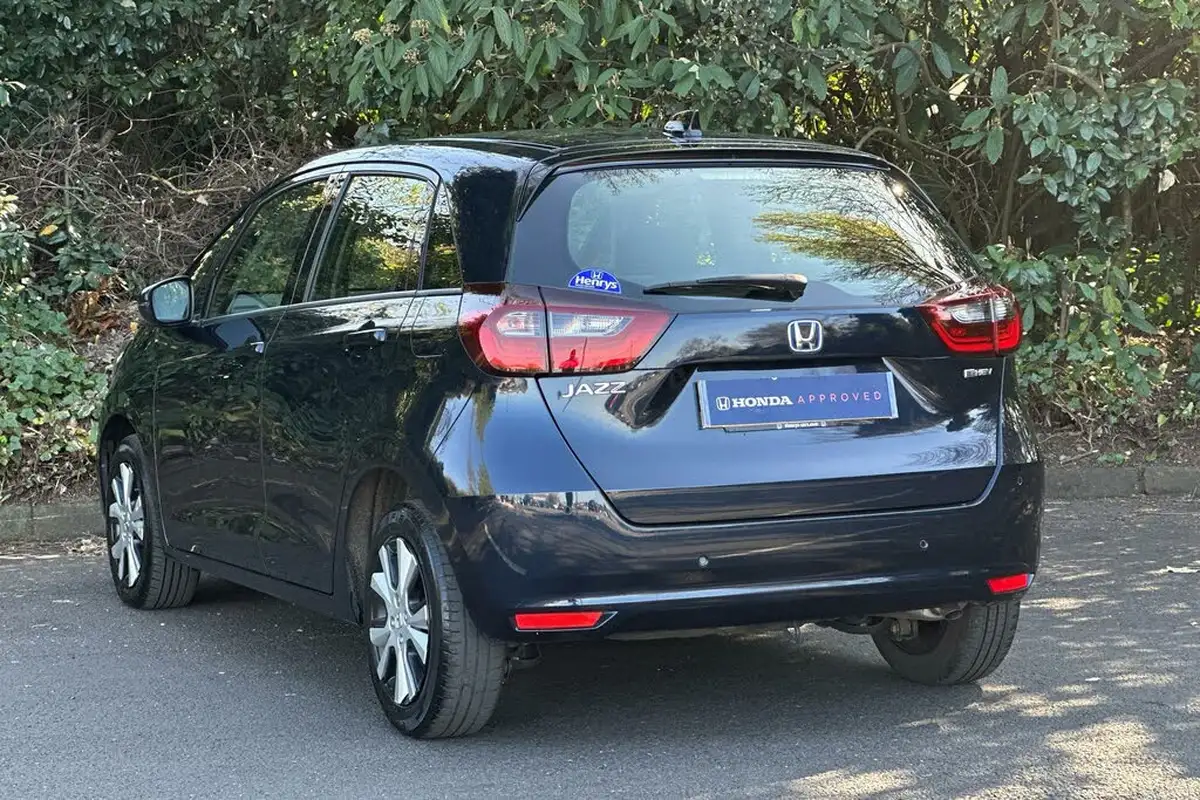2022-honda-jazz-15-i-mmd-sr-109ps-big-2