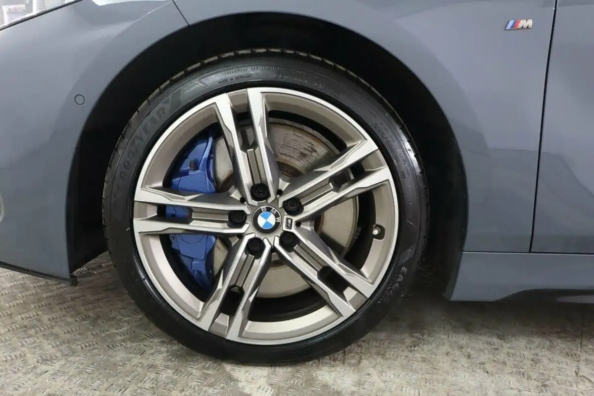 2021-bmw-1-series-20-m135i-xdrive-big-26