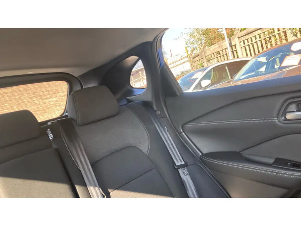 2022-nissan-qashqai-13-dig-t-n-connecta-140ps-big-32