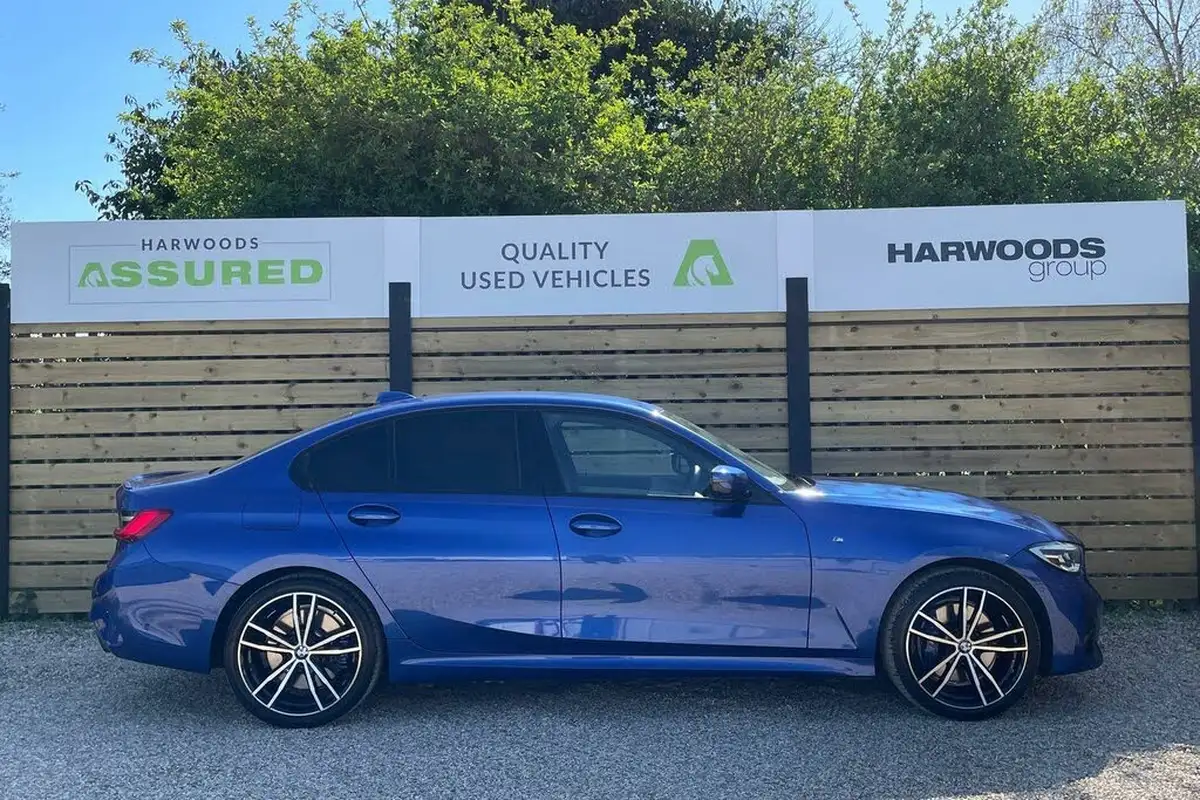 2020-bmw-3-series-20-330e-m-sport-saloon-4d-big-1