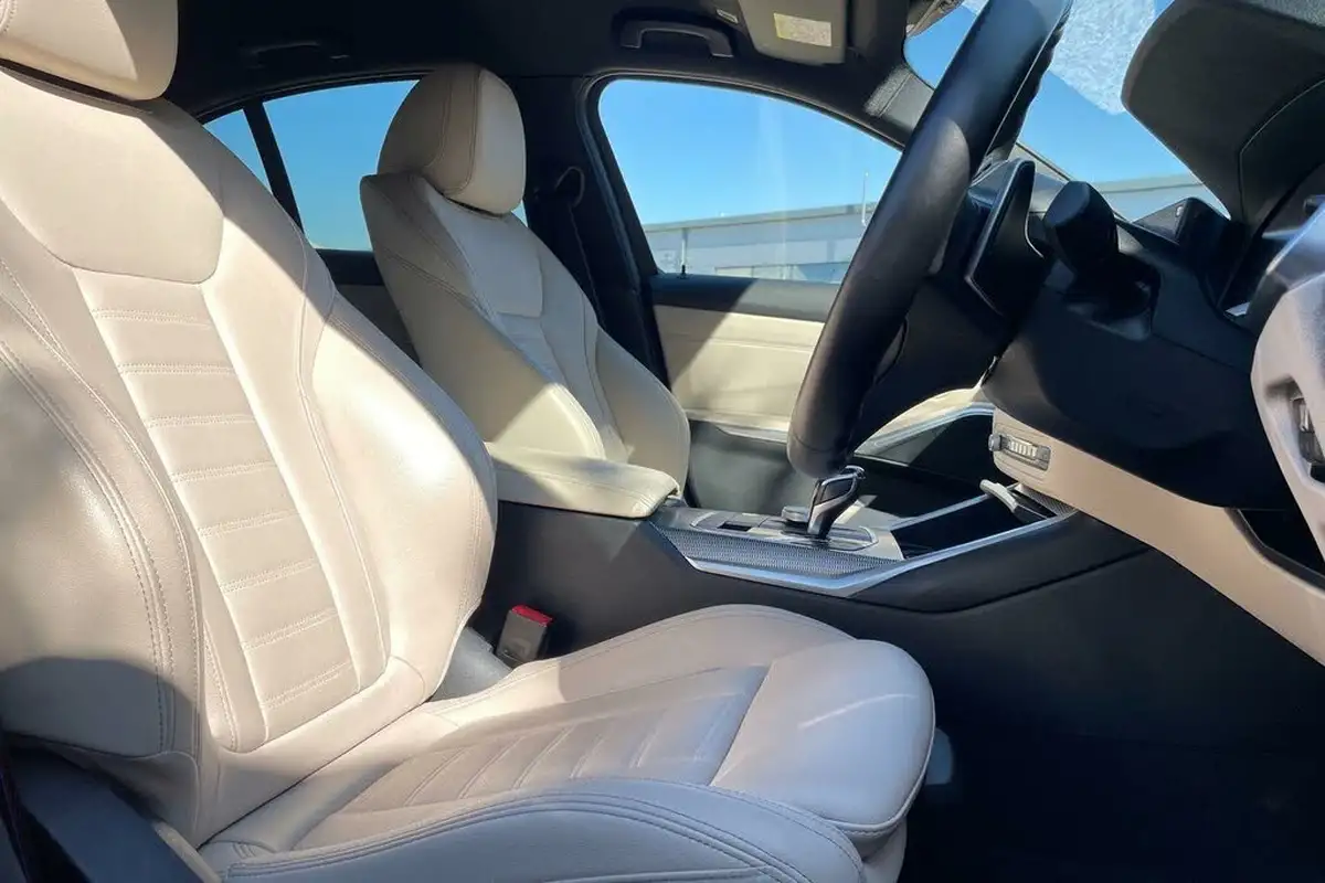 2020-bmw-3-series-20-330e-m-sport-saloon-4d-big-24