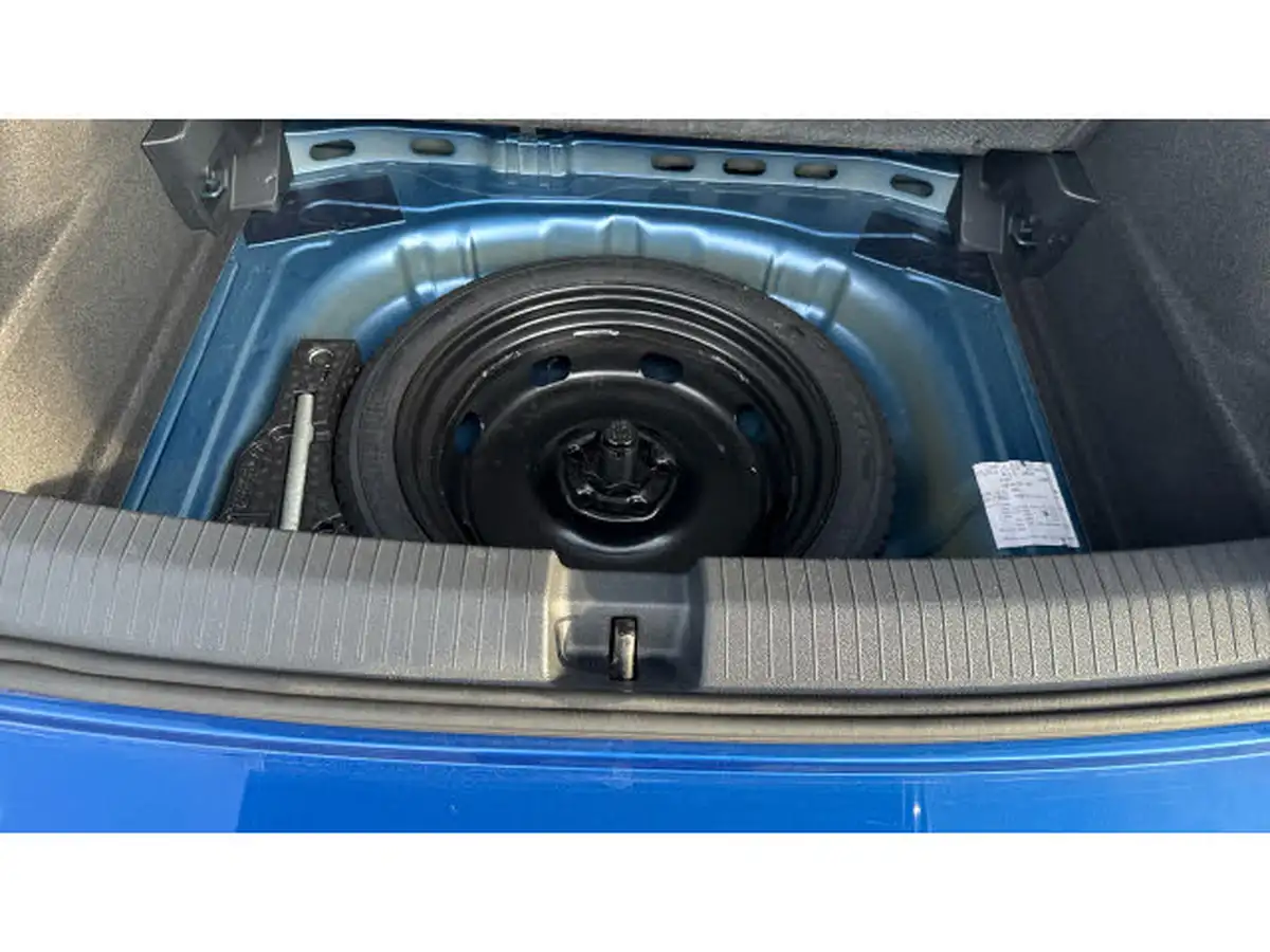 2019-volkswagen-t-roc-15-tsi-se-dsg-big-33