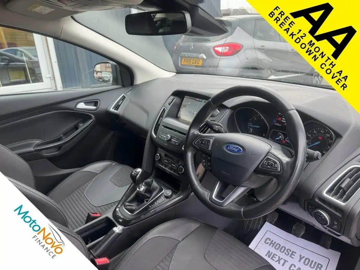 2015-ford-focus-20tdci-titanium-x-hatchback-big-32