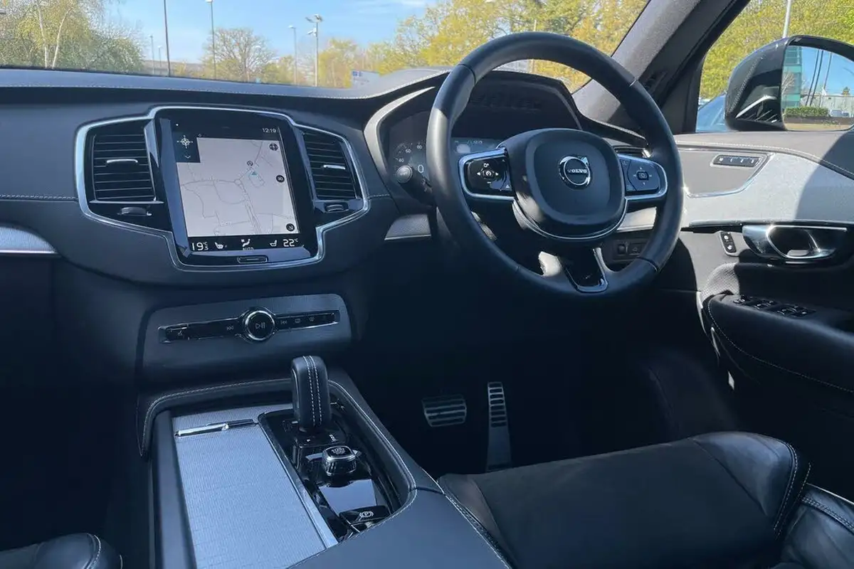 2022-volvo-xc90-20-t8-r-design-455bhp-big-35